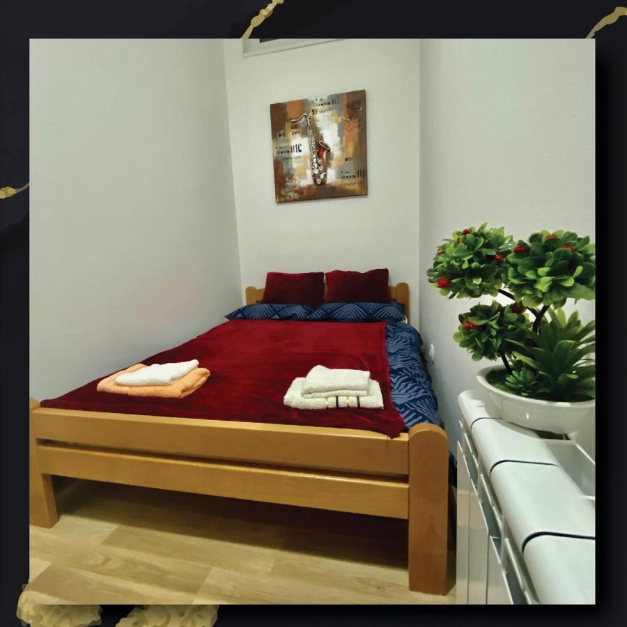 Sky Apartman 스타라 파조바 외부 사진